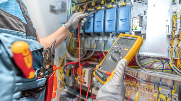  Hesston, KS Electrician Pros